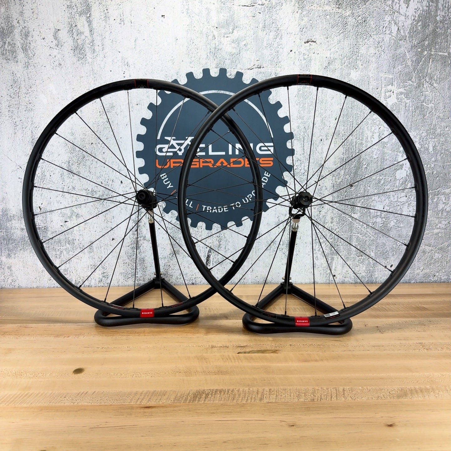 Light Use! Reserve 28|XC Carbon Disc Brake 29" Boost DT Swiss 180 Ceramic Wheelset