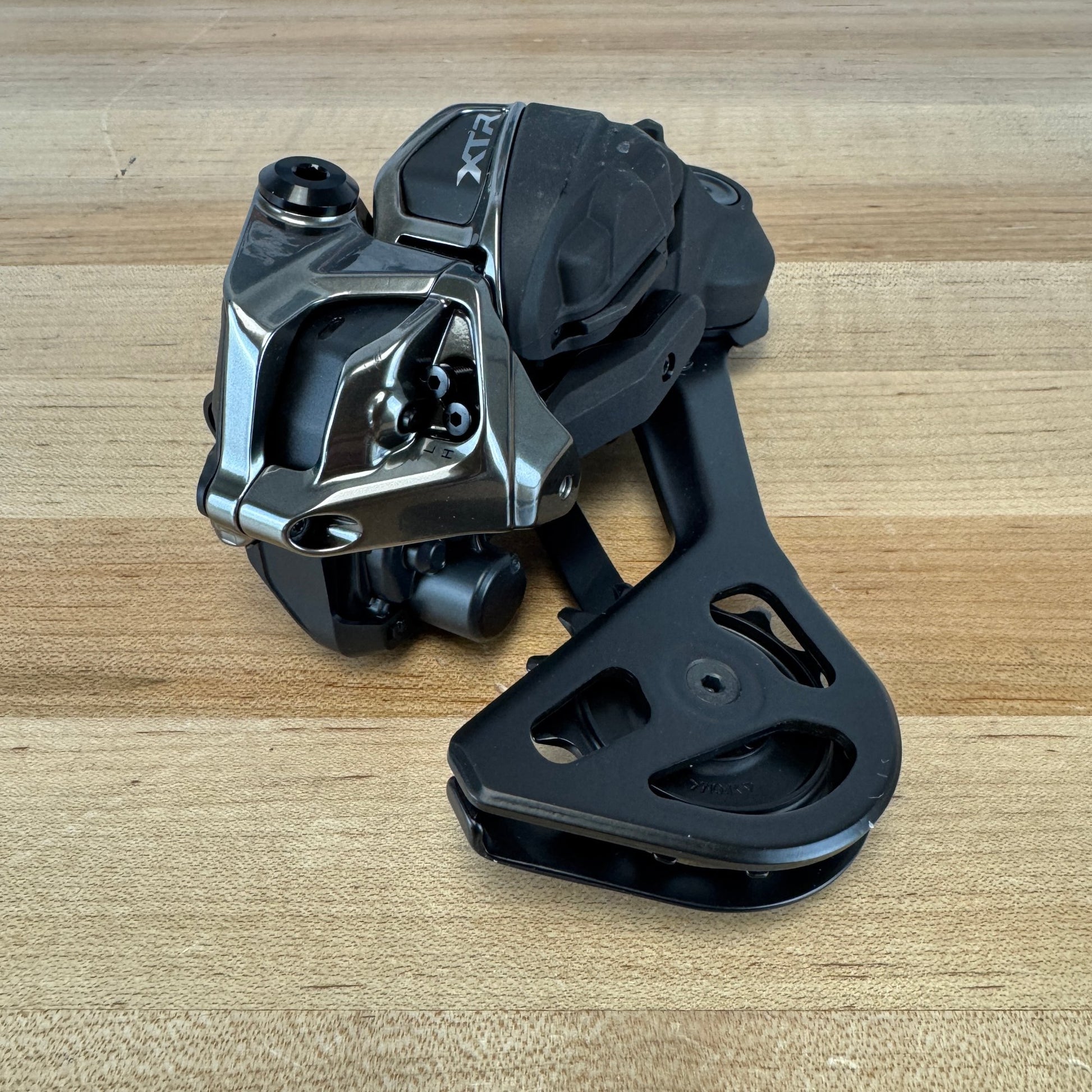 New Take Off! Shimano XTR RD-M9250 Di2 12-Speed SGS Rear Derailleur MSRP $665