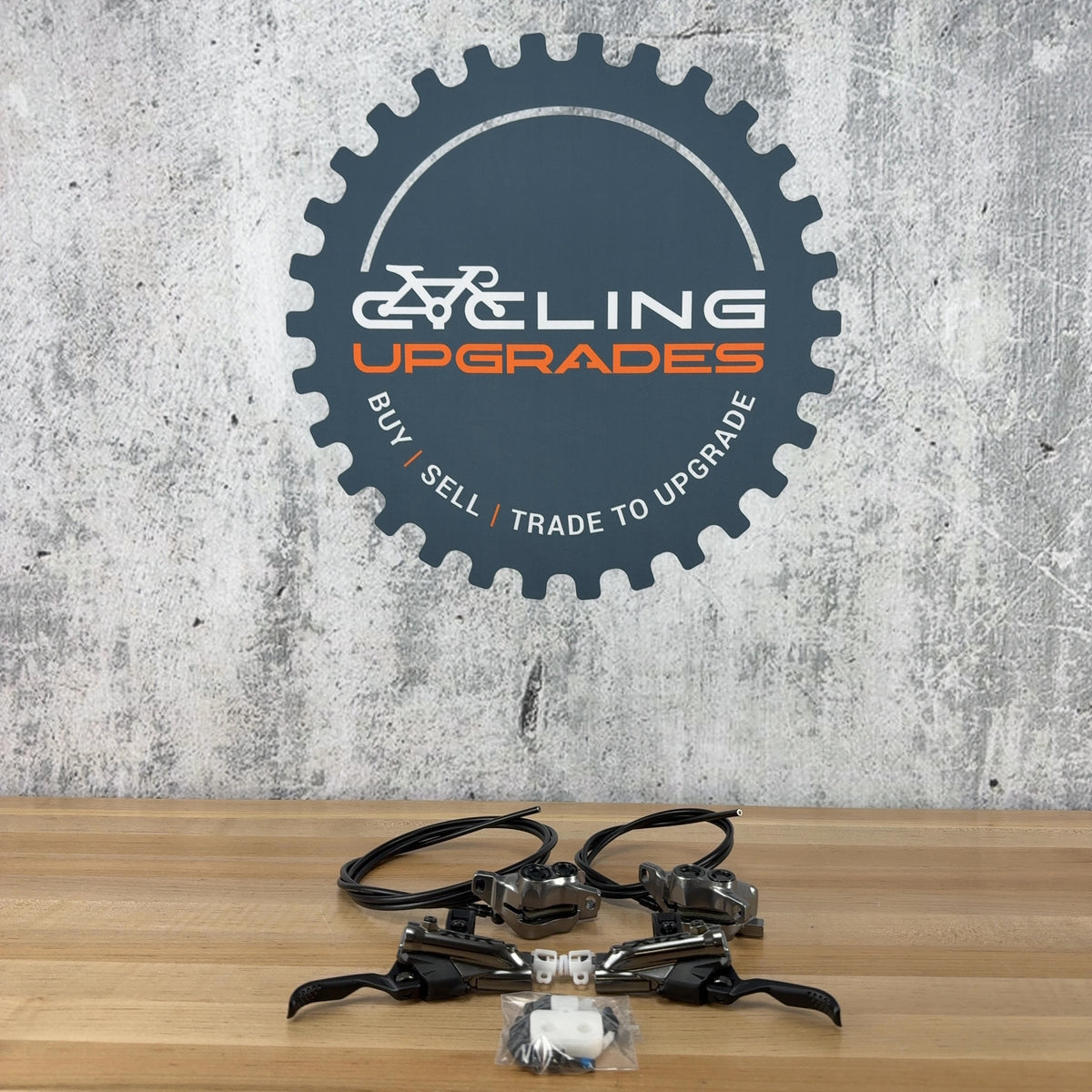 New! Shimano XTR BR-M9220/BL-M9220 4-Piston Hydraulic MTB Brakeset MSRP $670 — photo 2 of 7