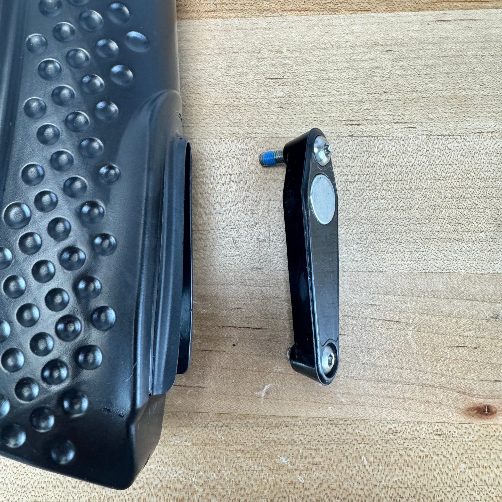 Light Use! Elite Crono CX Bottle Magnetic Aero Dimpled Cycling Accessories