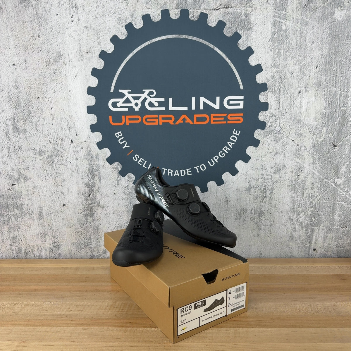 New! Shimano S-Phyre SH-RC903 43 EU Wide Black Clipless Cycling Shoes MSRP $450 — photo 1 of 7