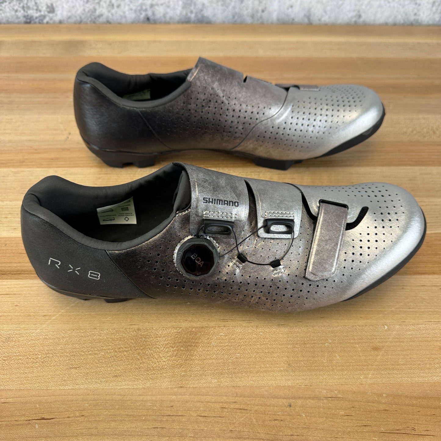 New! Shimano SH-RX801 Silver EU 45.5 2-Bolt Boa Carbon Cycling Shoes MSRP $300