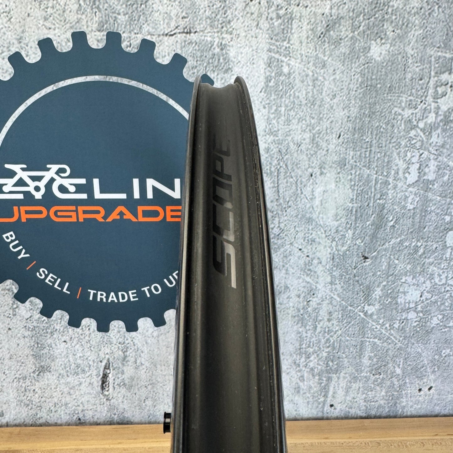 Light Use! 2025 Scope Artech 4.G 700c Carbon Wheelset