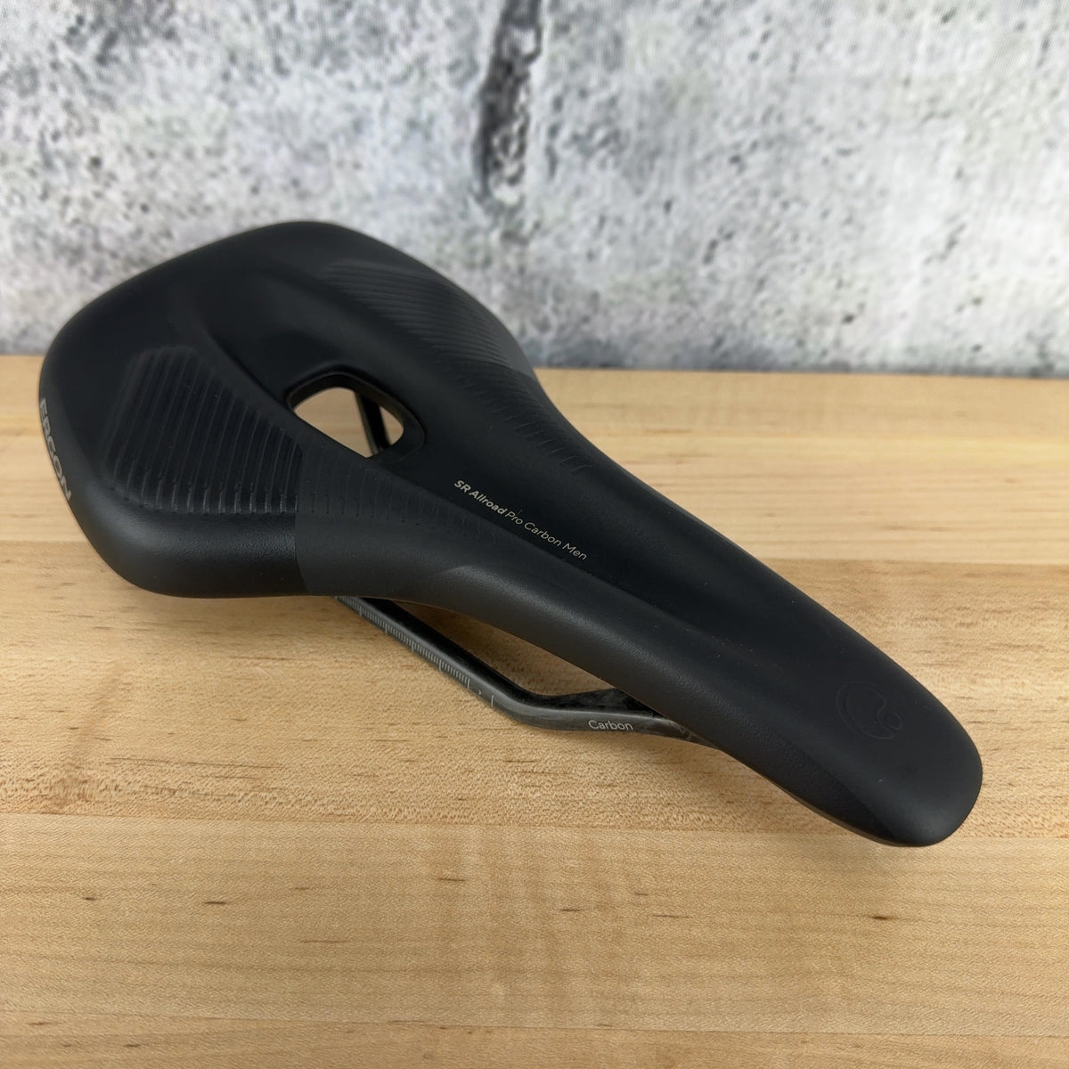 New Take Off! Ergon SR Allroad Pro Carbon Men Small/Medium 7x9mm 143mm Saddle — photo 1 of 6