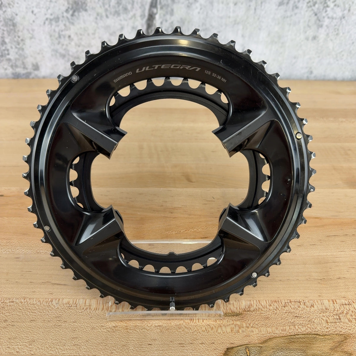 Light Use! Shimano Ultegra R8100 52/36t 12-Speed 4-Bolt Bike Chainring Set — photo 1 of 5