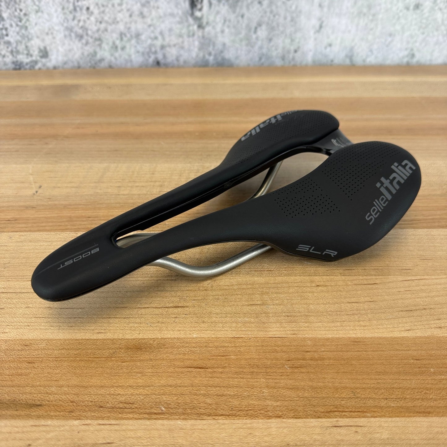 Low Mile! Selle Italia SLR Boost Ti 316 Superflow 145mm Ti 316 Rails Saddle 170g