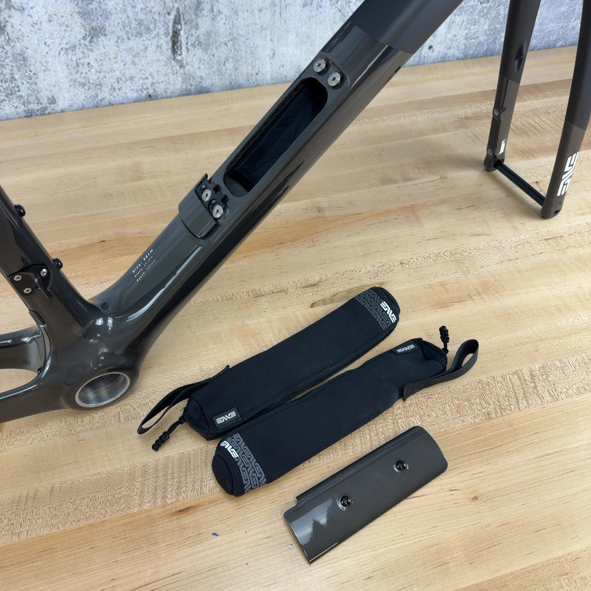 Low Mile! 2026 Enve Fray 56cm Clear Smoke Carbon Road Bike Frameset 700c 2390g — photo 14 of 19
