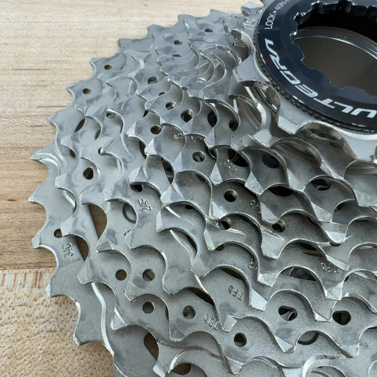Shimano Ultegra CS-R8100 11-34t 12-Speed Bike Cassette 340g