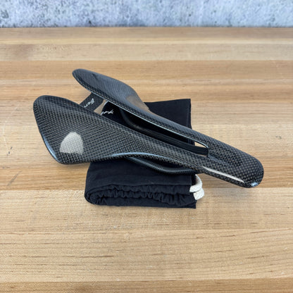Light Use! Berk Lupina Short Full Carbon Glossy 144mm 7x9mm Bike Saddle 72g