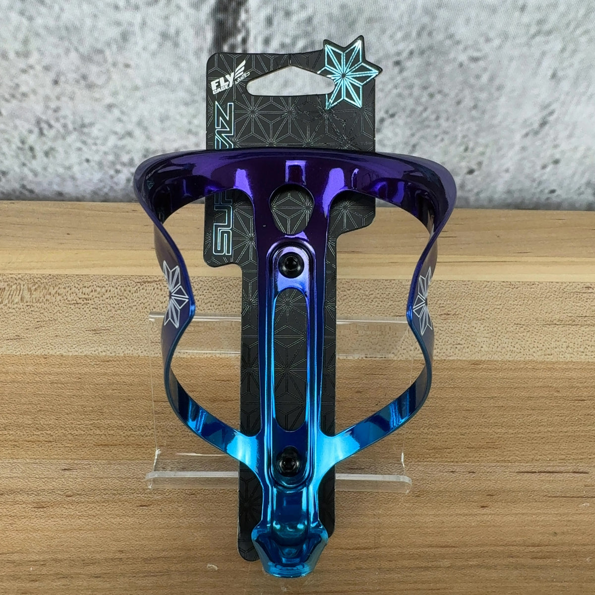 New! Supacaz Fly Cage Ano Maui Blue & Purple Alloy Water Bottle Cages 24g — photo 1 of 4