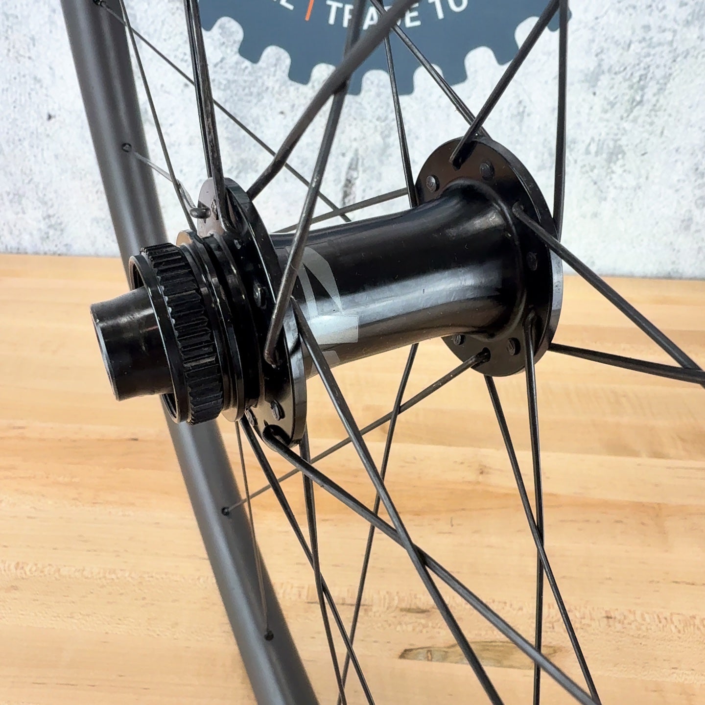 Low Mile! 2022 Reserve 34|37 Zipp ZR1 Hubs Carbon Disc Brake Zipp ZR1 Wheelset