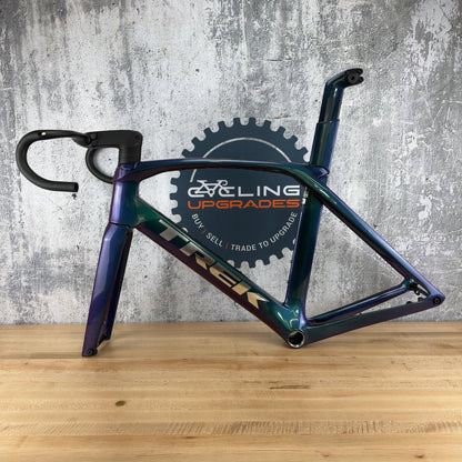 Light Use! 2022 Trek Madone SLR Gen 6 58cm Disc Brake 800 OCLV Carbon Frameset