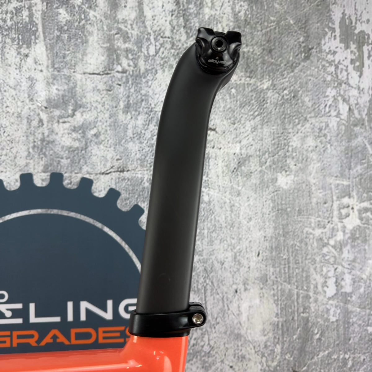 New Take Off! 2023 Specialized Allez Sprint 56cm Disc Brake Alloy Frameset 2473g