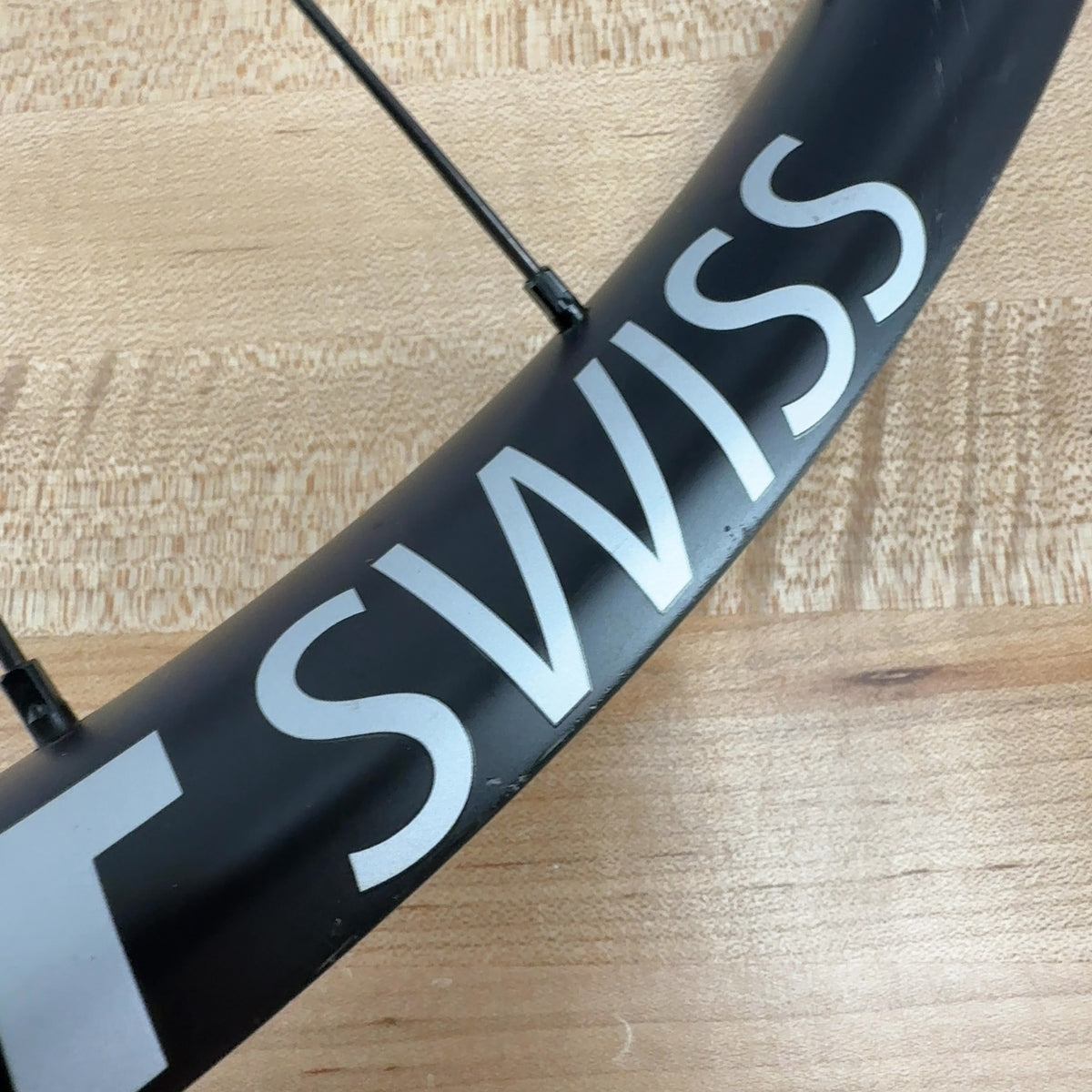 Low Mile! DT Swiss XRC 1501 Spline One MTB Carbon 29" Boost DT 240 Hubs Wheelset — photo 8 of 17