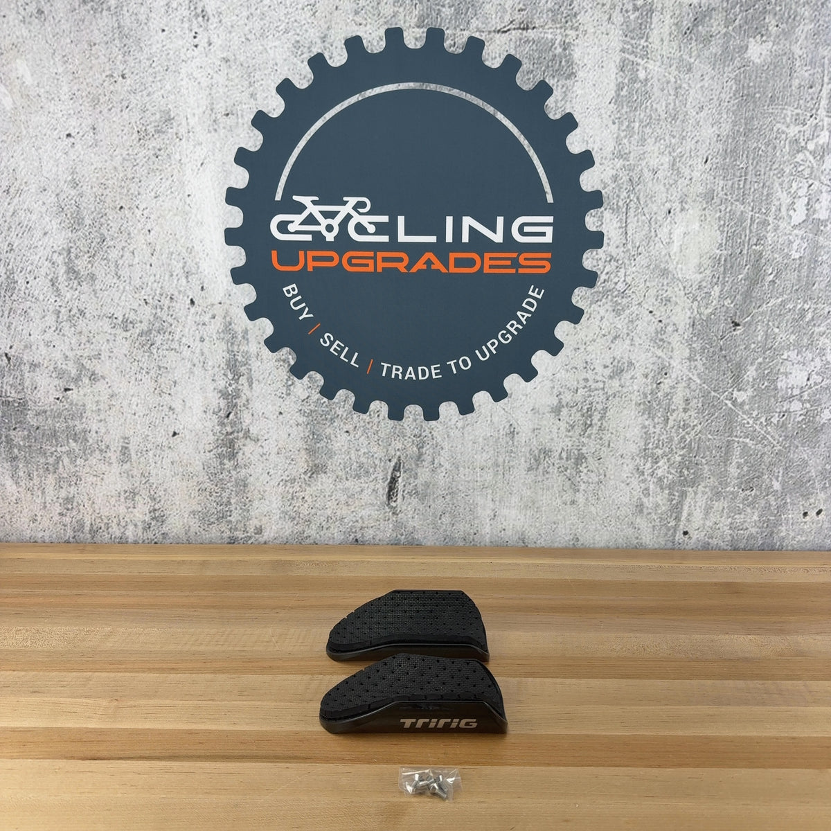 Light Use! Tririg Carbon Arm Cups Open Back TT/Triathlon Cockpit Pads 369g