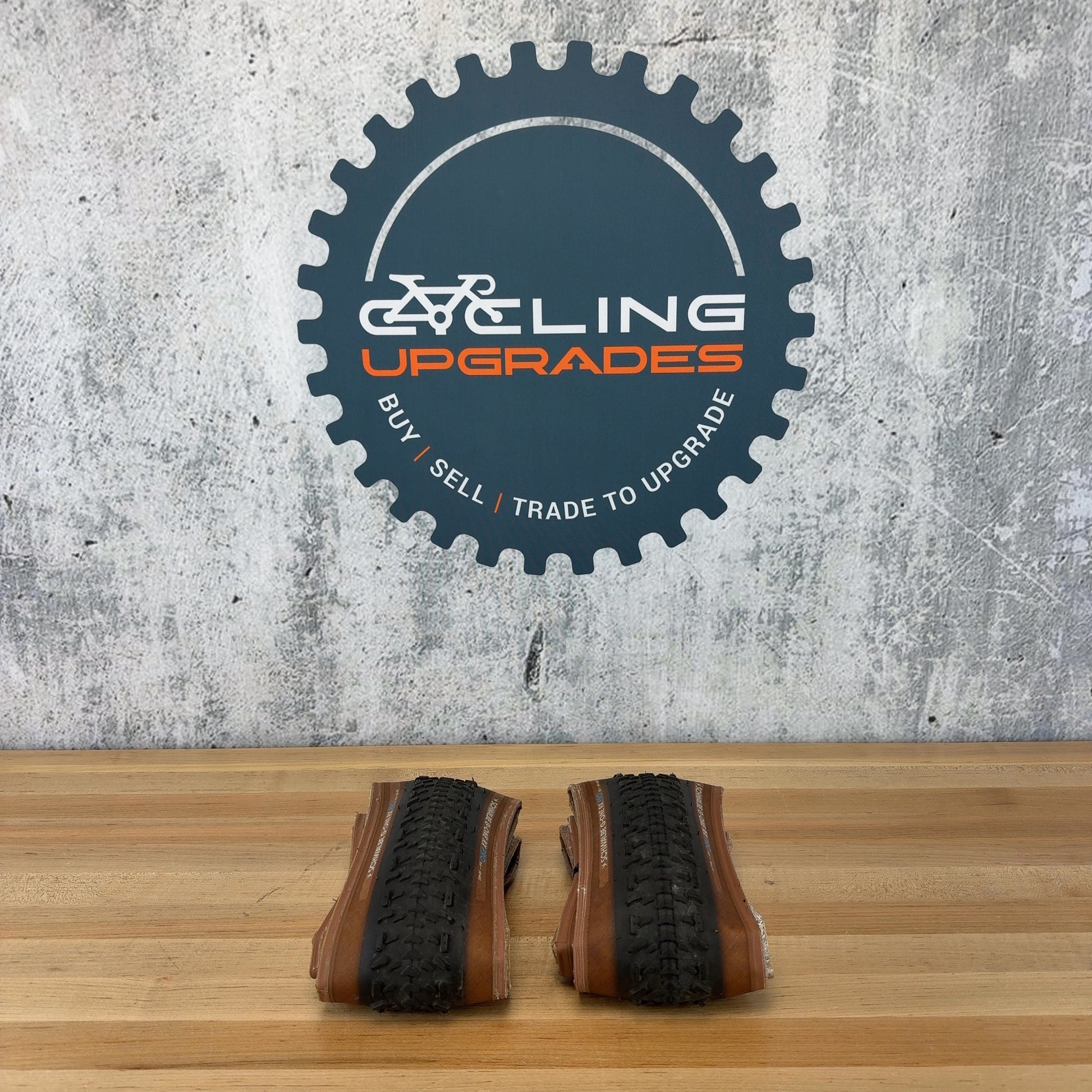 Low Mile! Schwalbe G-One RX Pro 700 x 50mm Tubeless Tanwall Gravel Pair Tires