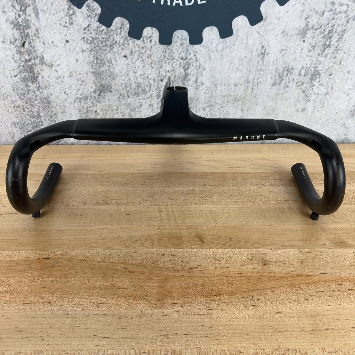 Light Use! Bontrager Madone SLR Gen 7 39/42cm 100mm Carbon Integrated Handlebar — photo 1 of 11