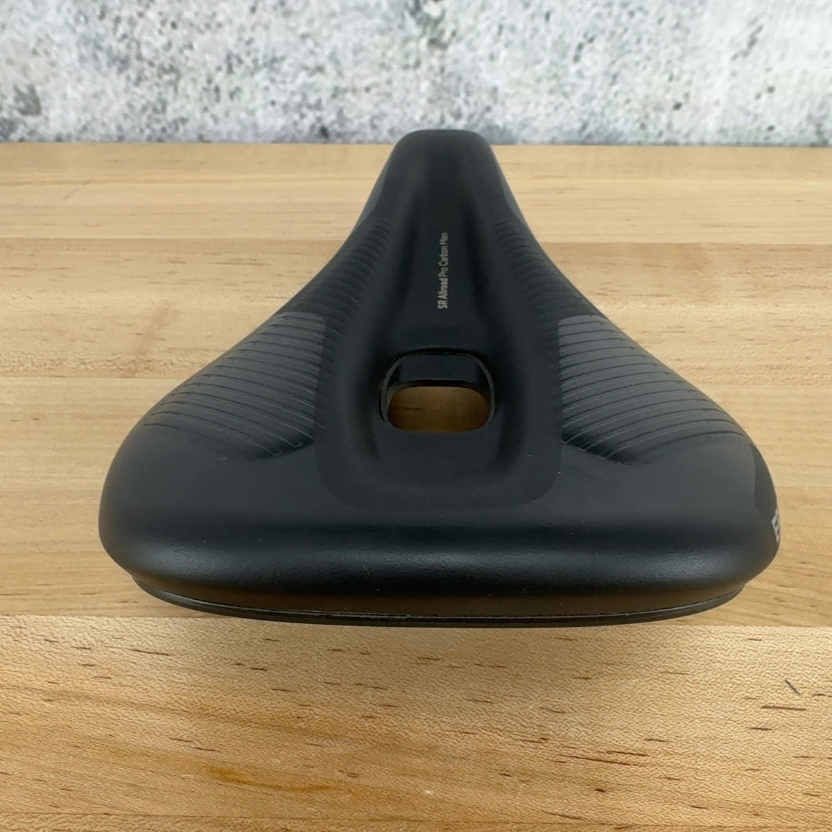 New Take Off! Ergon SR Allroad Pro Carbon Men Small/Medium 7x9mm 143mm Saddle — photo 5 of 6