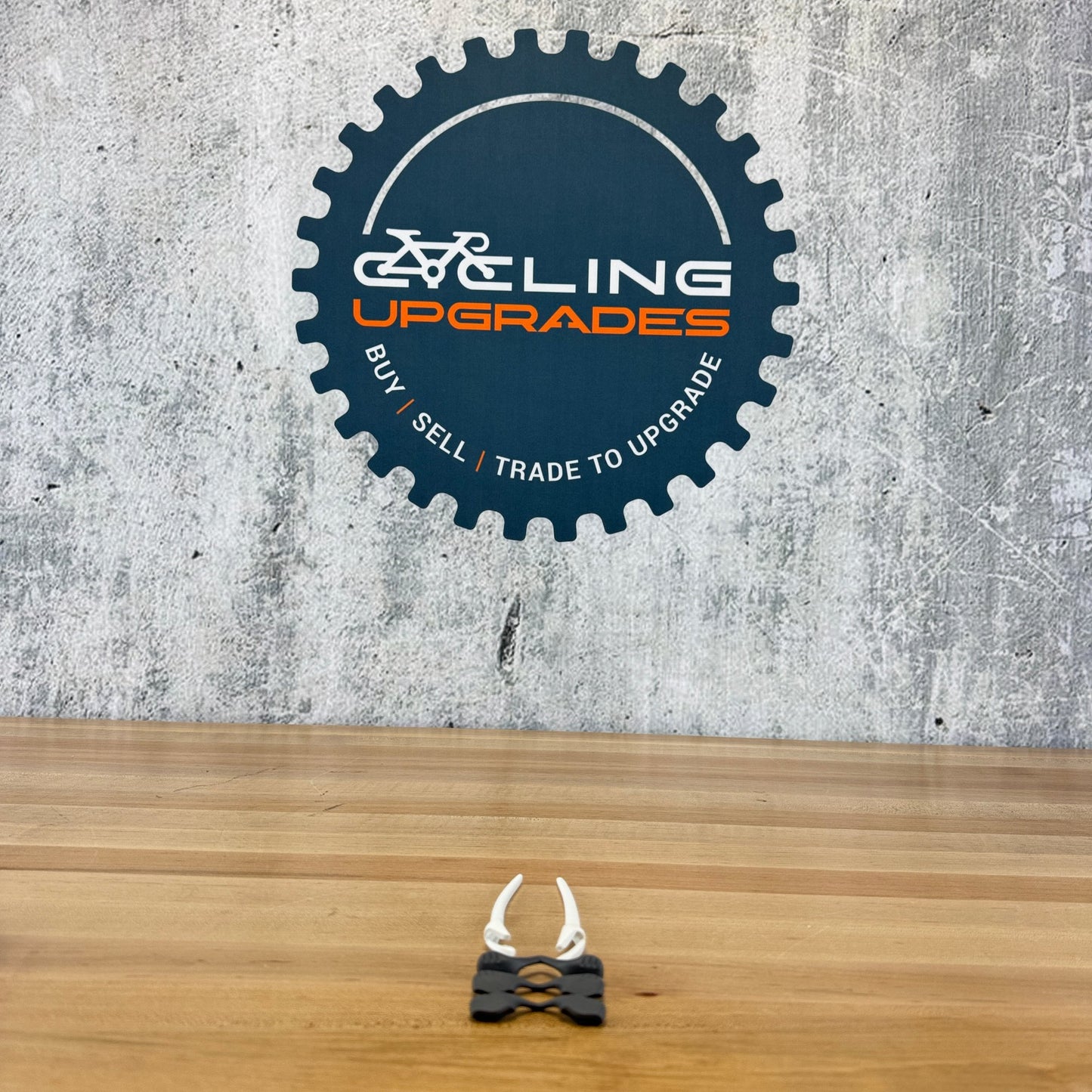 New! Oakley Radar EV Sock Kit White Cycling Sunglasses Accessory