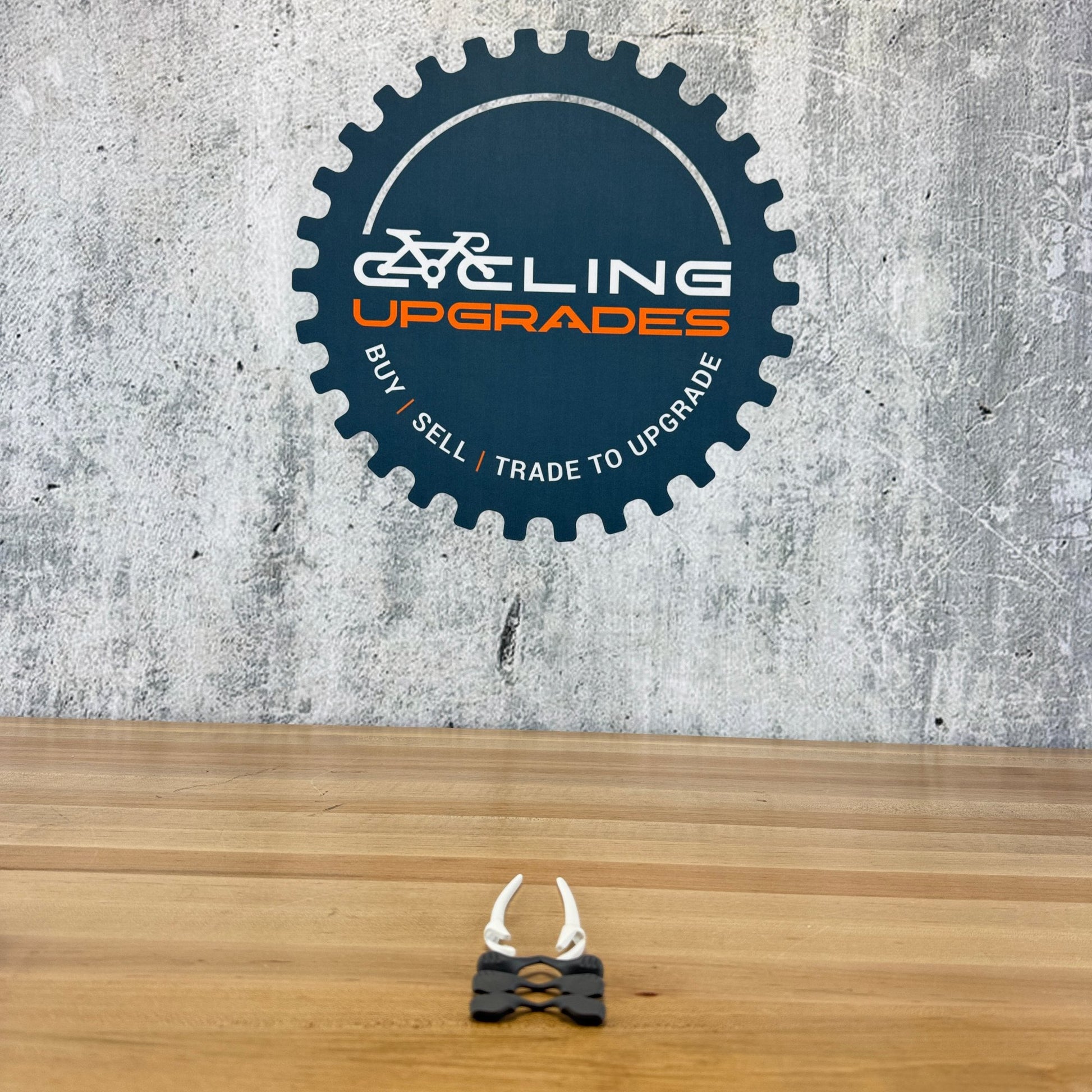 New! Oakley Radar EV Sock Kit White Cycling Sunglasses Accessory