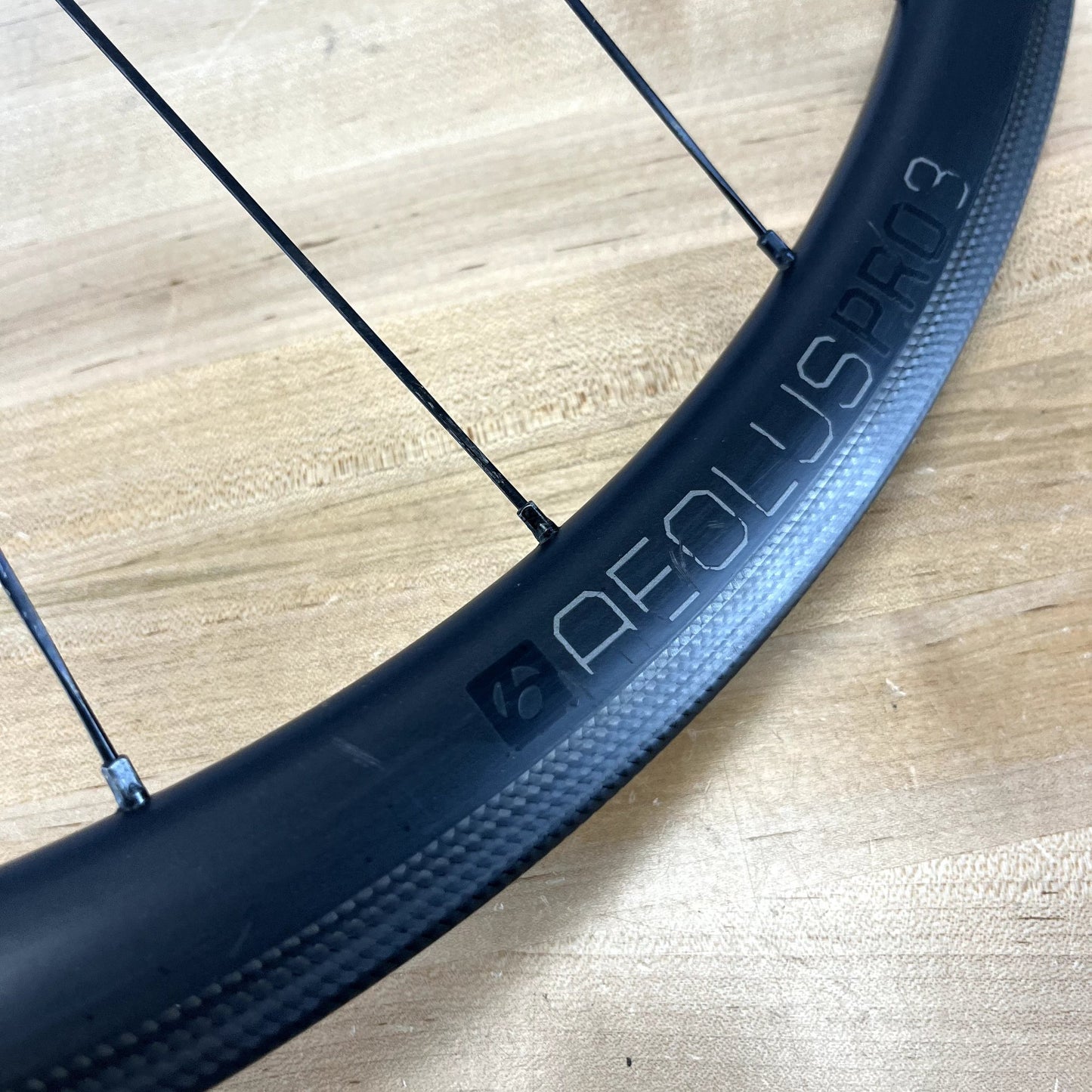 Bontrager Aeolus Pro 3 Carbon Tubeless Rim Brake Wheelset