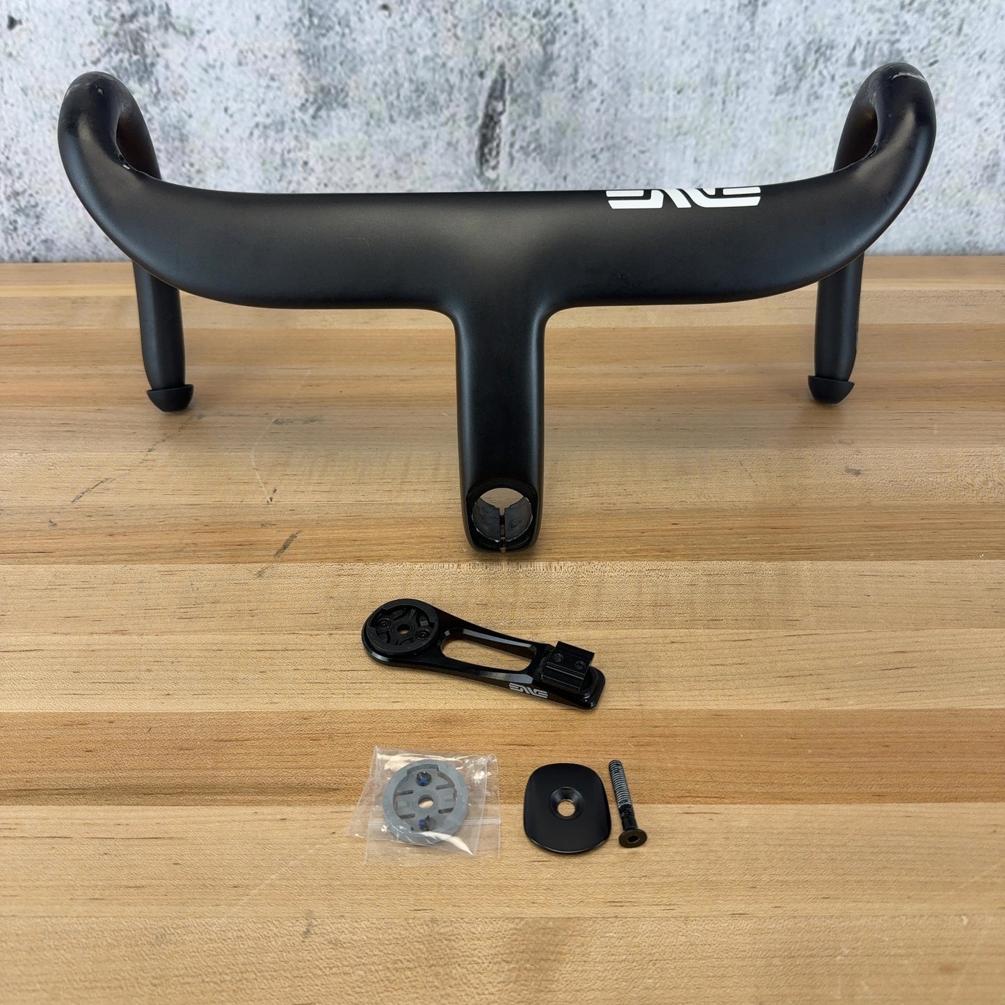 Enve SES Aero Pro One-Piece Handlebar 37/40cm x 120mm Carbon Integrated Handlebar