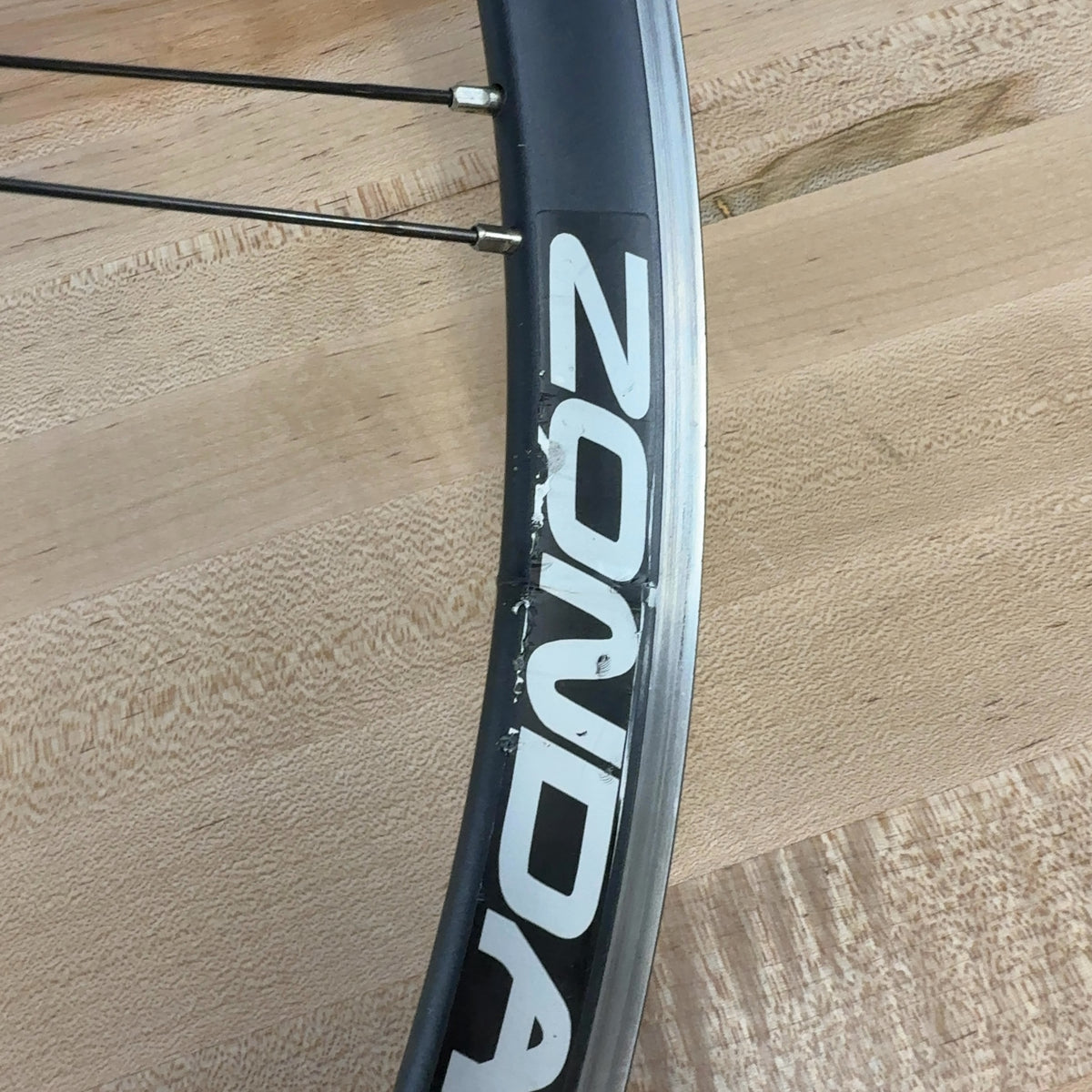 Light Use! Campagnolo Zonda G3 Alloy Rim Brake Road Bike Wheelset 700c 1720g — photo 9 of 15