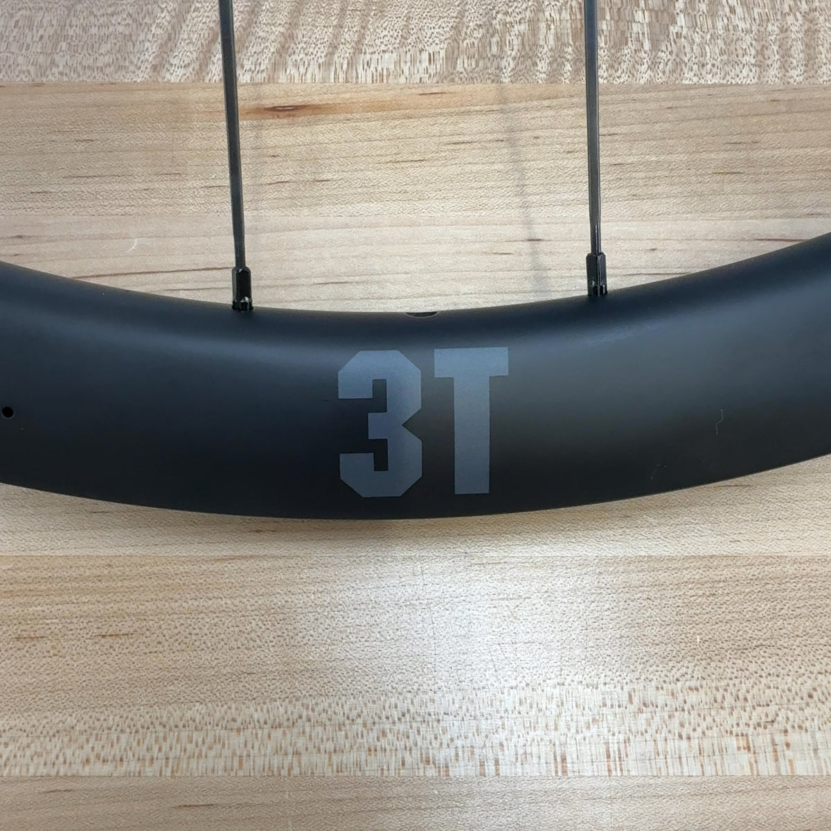 New Take Off! 3T Discus 40|30 Carbon Tubeless Road Bike Wheelset 700c MSRP $1769 — photo 3 of 10