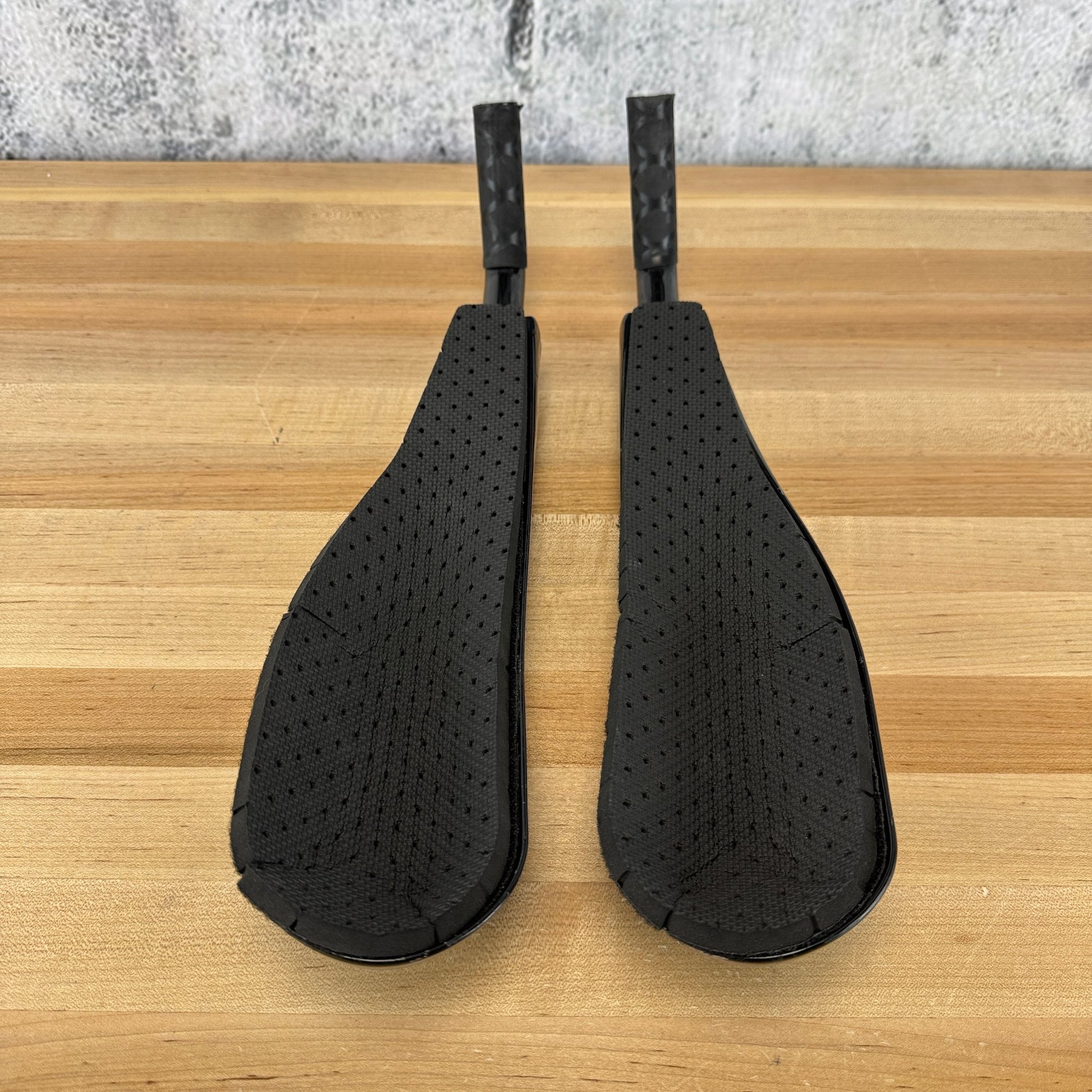 Low Mile! Tririg Ultimate EVO Arm Cups Closed Back Carbon TT Cockpit