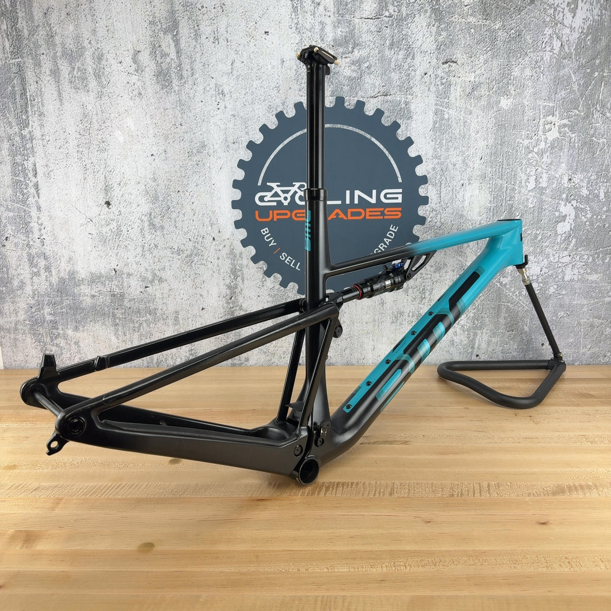 BMC 2023 Fourstroke 01 Large MTB UDH Carbon Frameset — photo 4 of 24