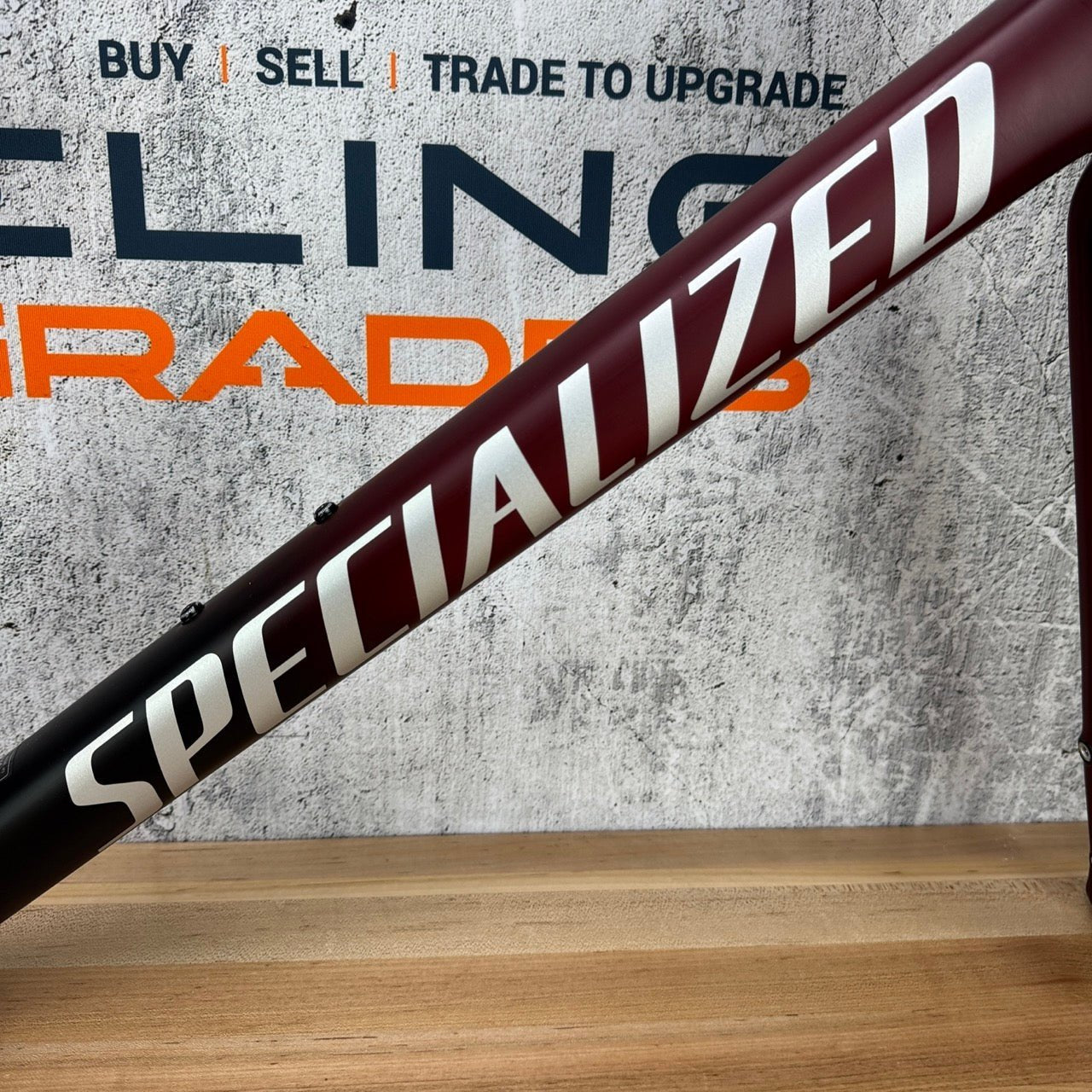 Low Mile! 2022 Specialized Tarmac SL7 58cm Carbon Disc Frameset 700c 1858g
