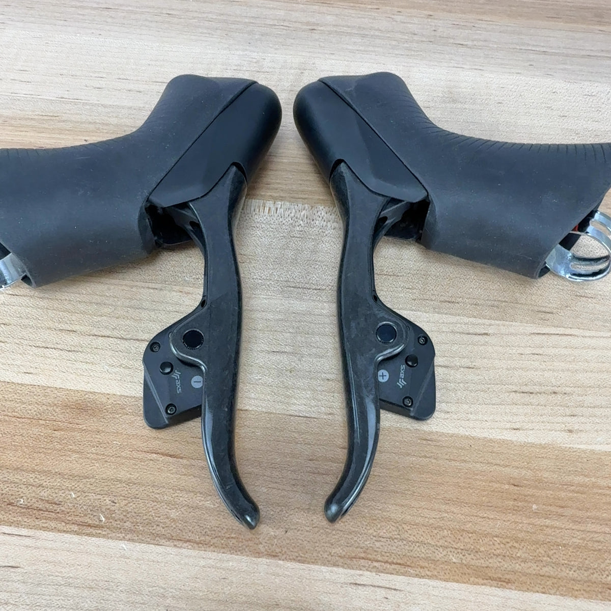SRAM Red AXS D1 12-Speed Disc Brake Electronic Road Bike Shifters w/ Calipers