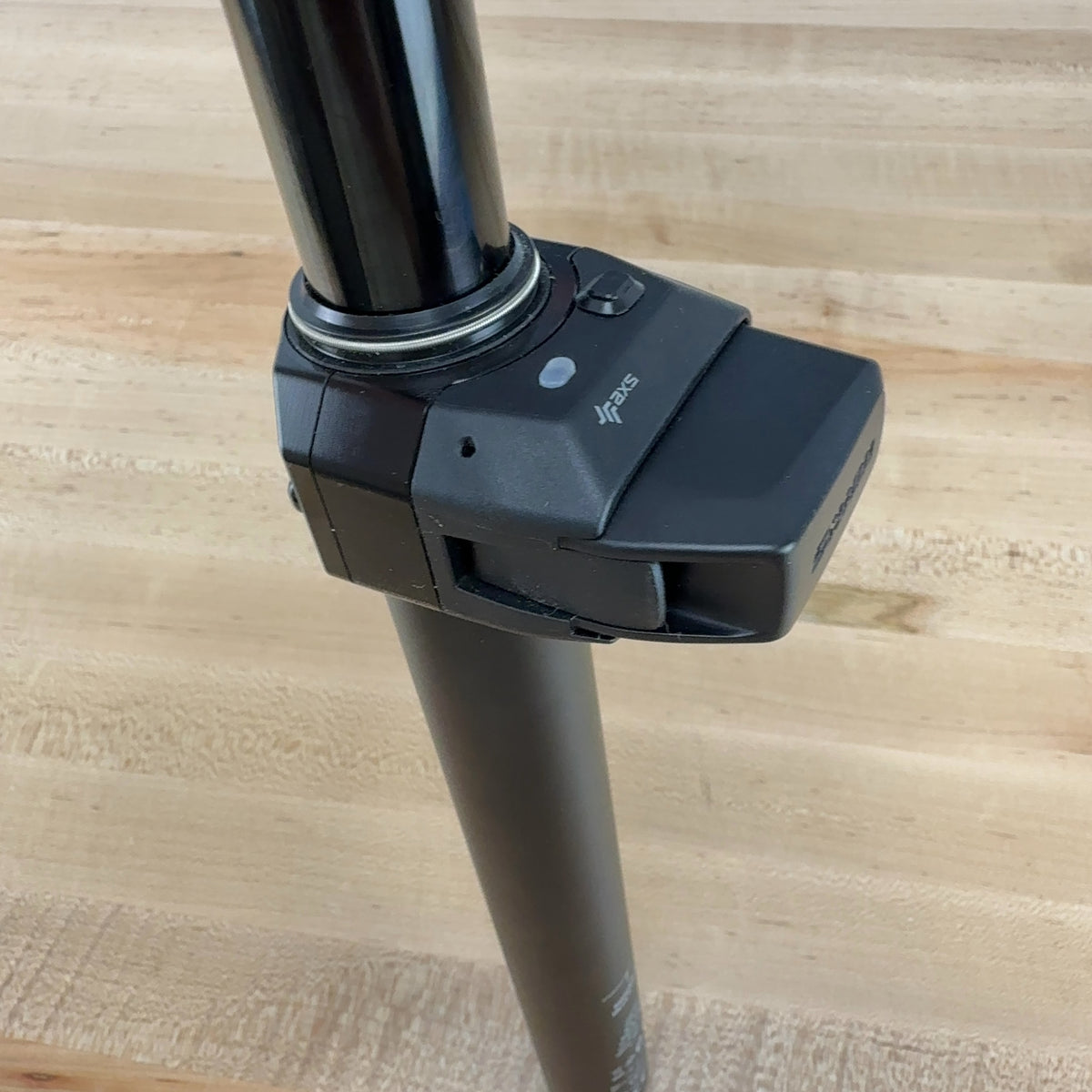 New Take-Off! Rockshox Reverb AXS B1 150mm Travel MTB Dropper Seatpost MSRP $599 — photo 5 of 6