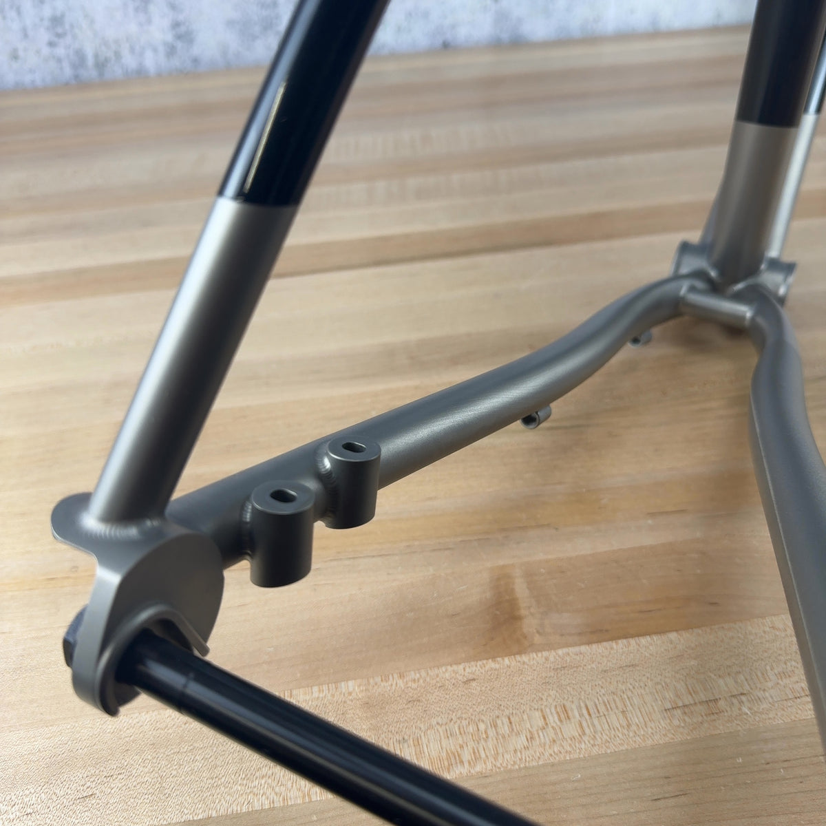 Low Mile! 2024 Mosaic GT-1 AR 59.7cm Titanium Columbus Futura Gravel Frameset — photo 7 of 17