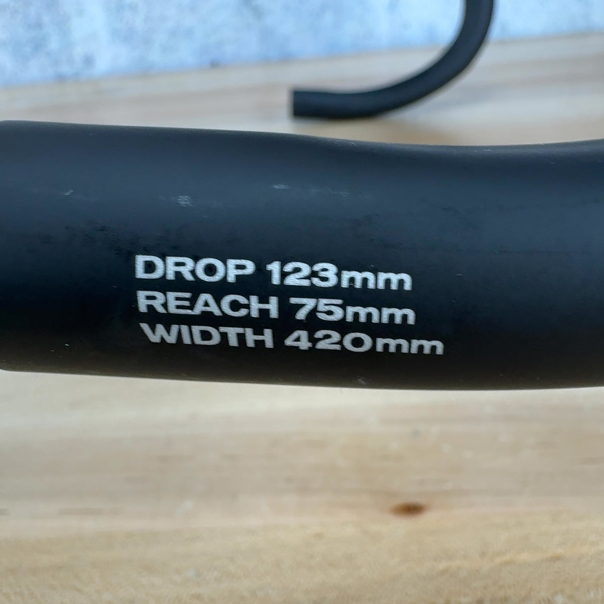 Light Use! Specialized Expert Alloy Shallow Bend 42cm 31.8mm Bike Handlebar 299g