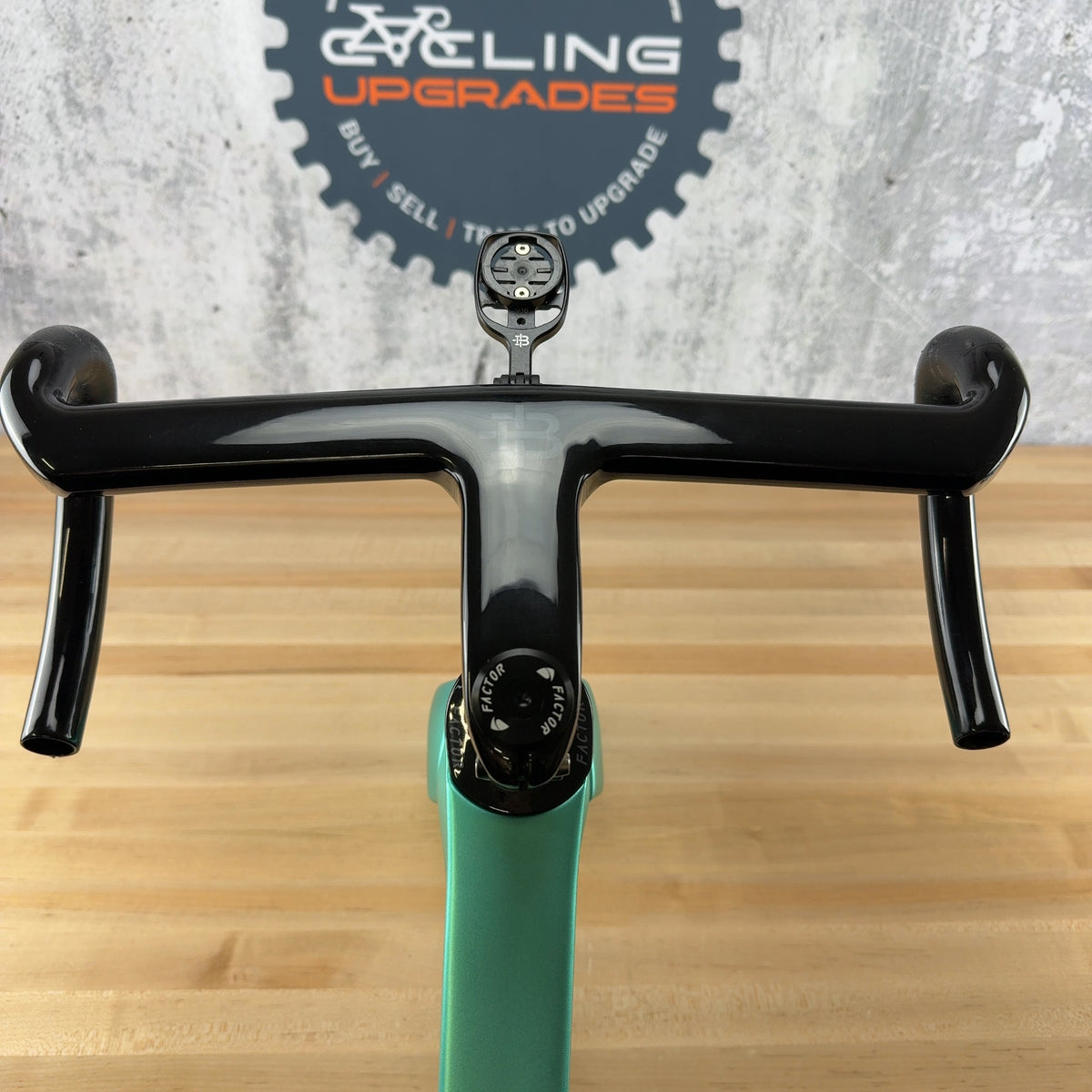 Low Mile! 2025 Factor Monza 52cm Carbon Disc Steel Green UDH Frameset 2750g — photo 7 of 18