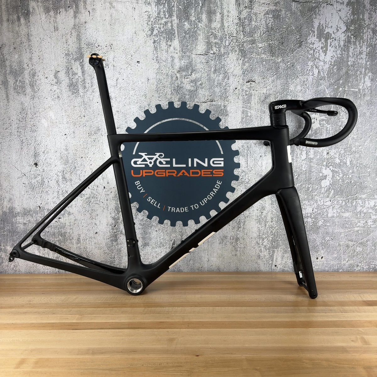 Enve Melee V1 60cm Carbon Disc Brake Matte Black Road Bike Frameset 700c 1890g — photo 1 of 18