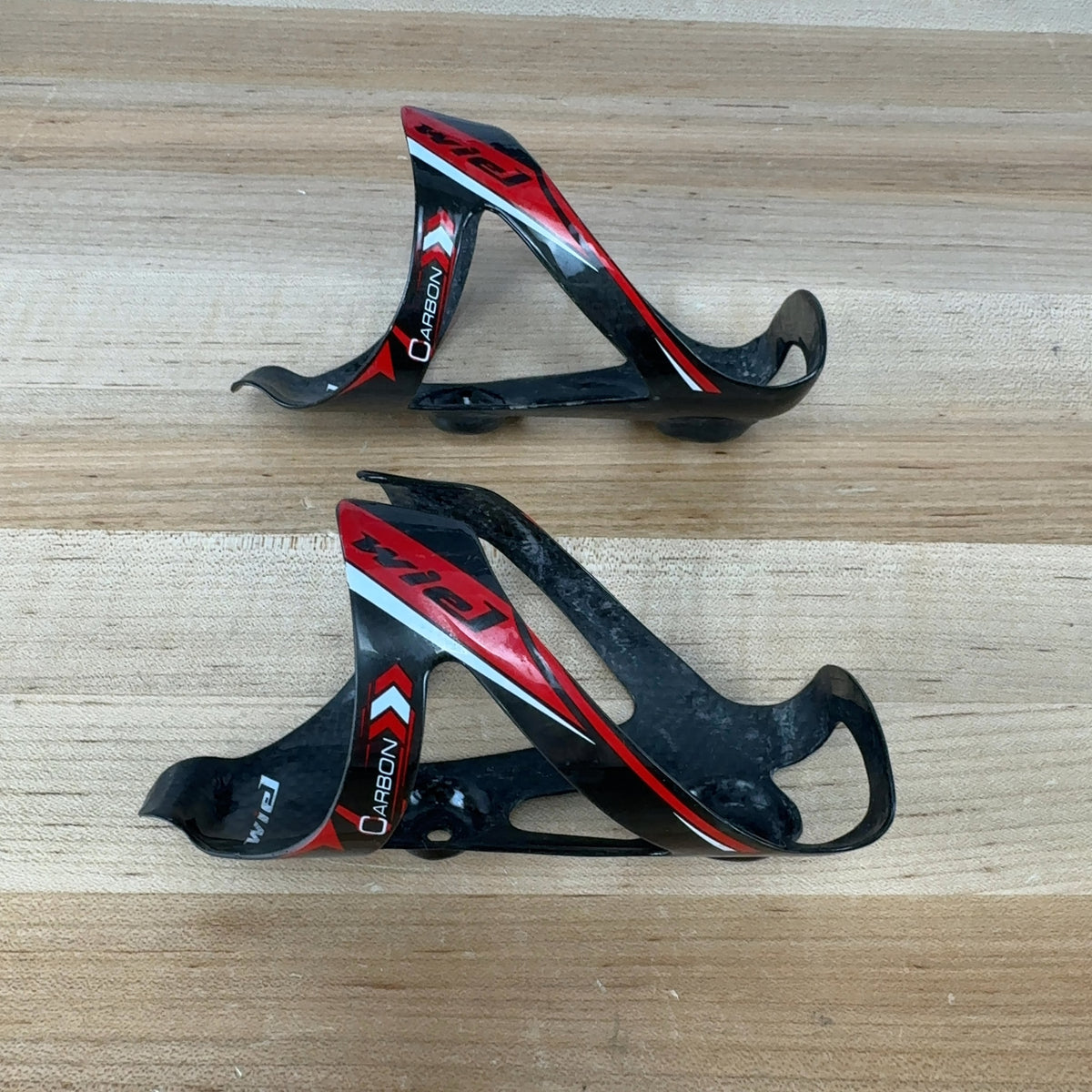 Light Use! Wiel Carbon Red Bike Pair Water Bottle Cages 52g
