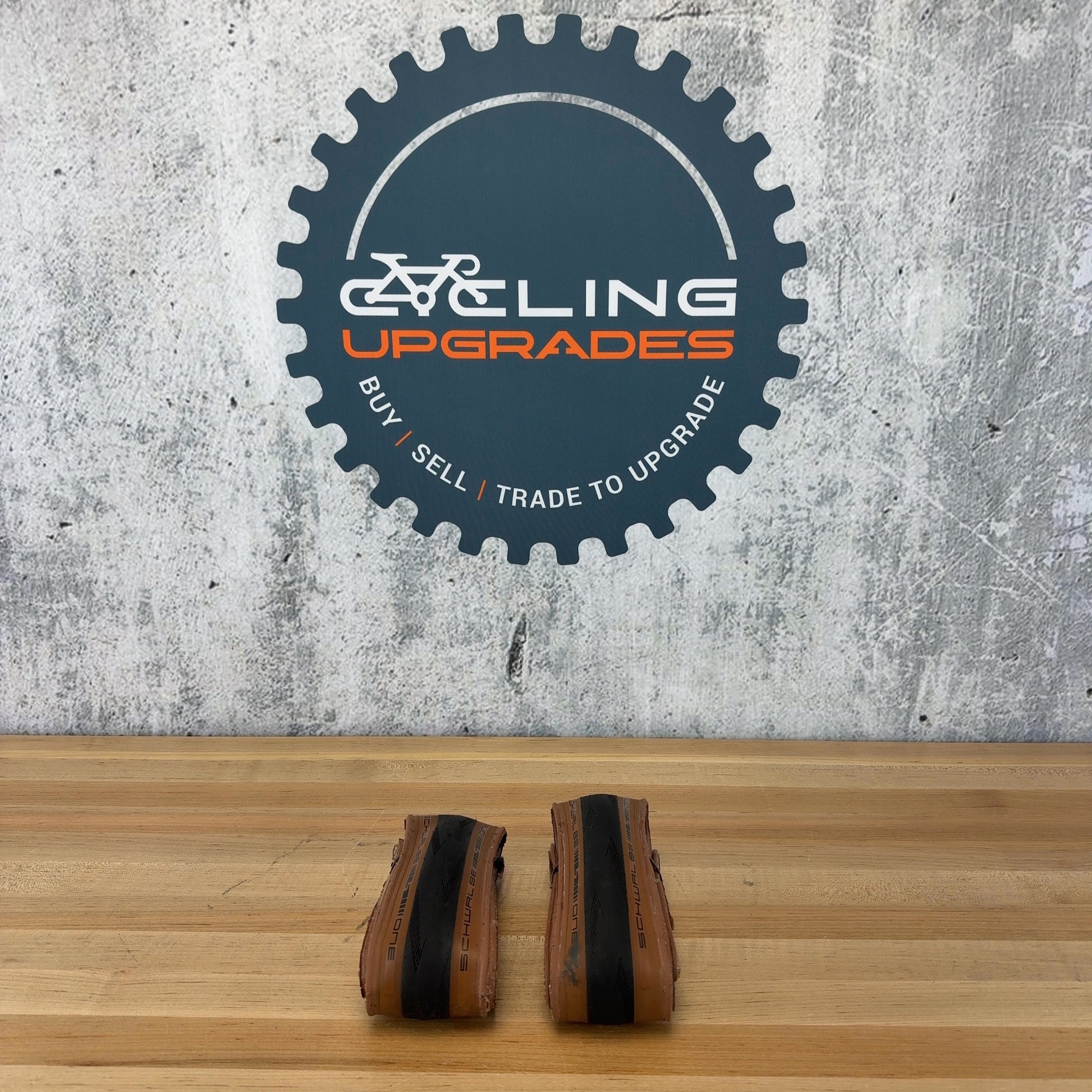 Pair Schwalbe One 28mm 700c Tubeless Tanwall Road Tires