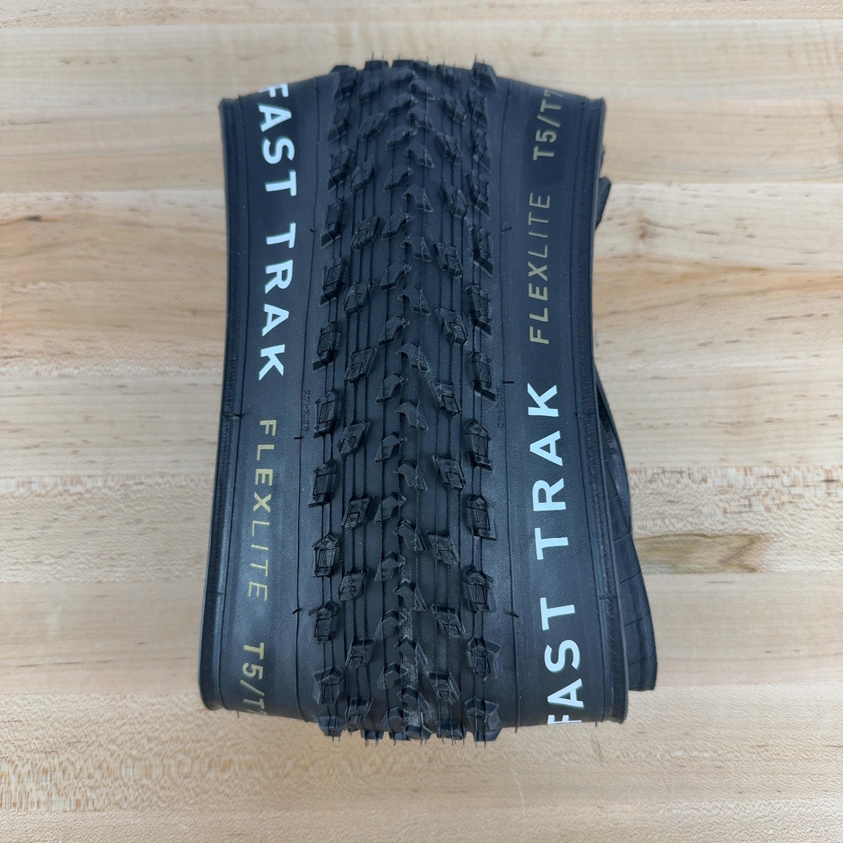 New Take Off! Single Specialized Fast Trak Flexlite 29x2.35 MTB Tire MSRP $74.99 — photo 1 of 4