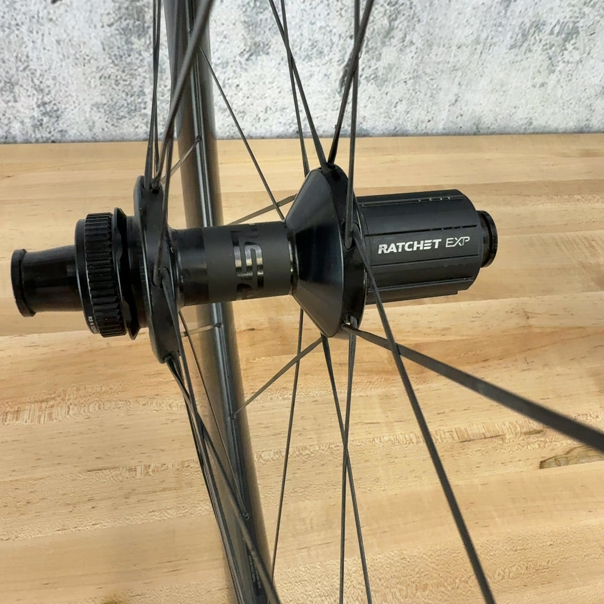 Low Mile! 2024 Bontrager Aeolus Pro 51 TLR Carbon Tubeless Wheelset 700c 1493g — photo 5 of 9