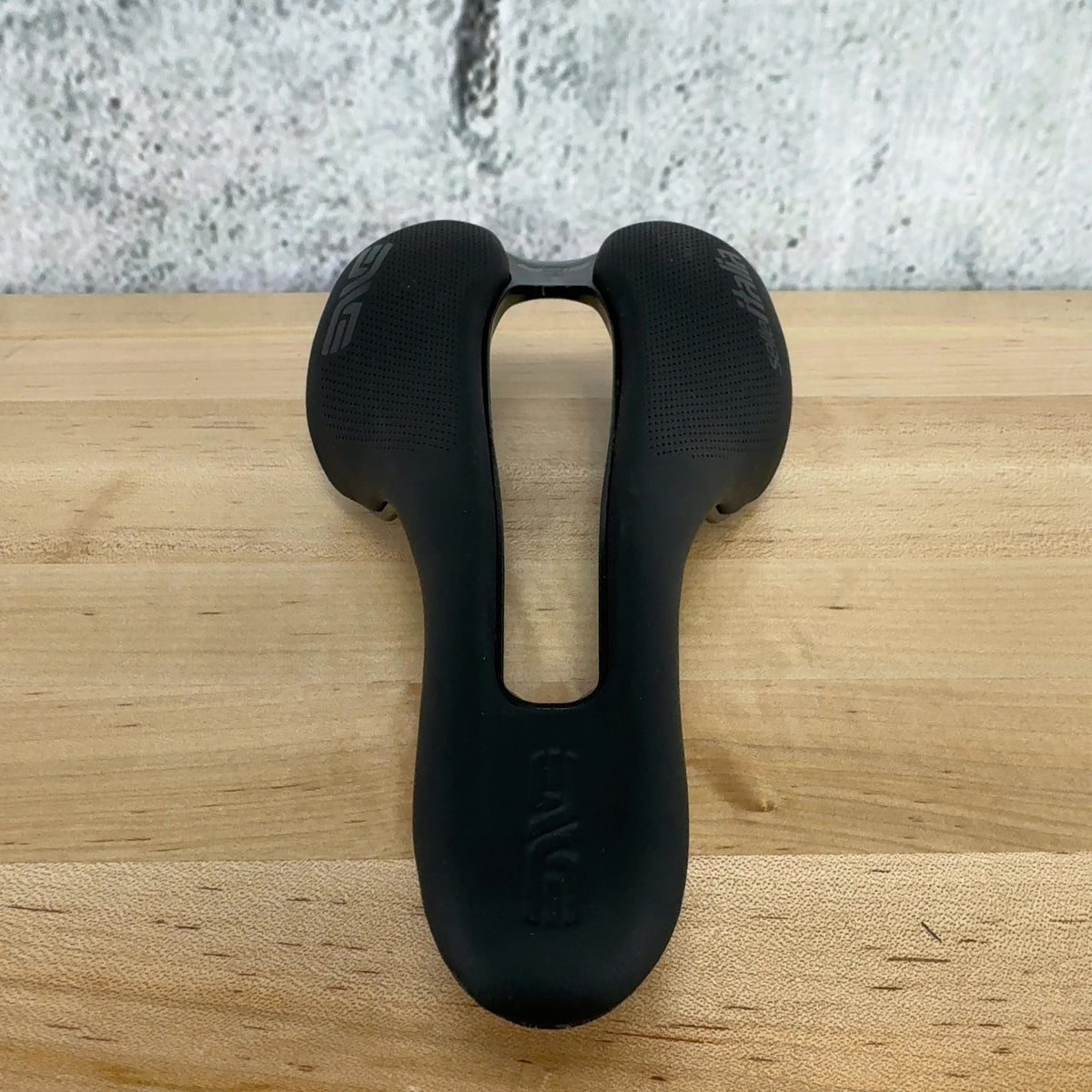 New Take Off! Selle Italia Enve Boost SLR 130mm 7x9mm Carbon Rails Saddle 127g — photo 4 of 6