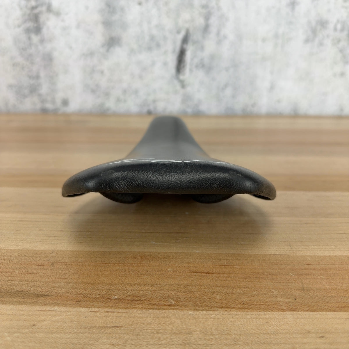 Light Use! Berk List 132 Artificial Leather 7x9mm Oval Rails Bike Saddle 98g