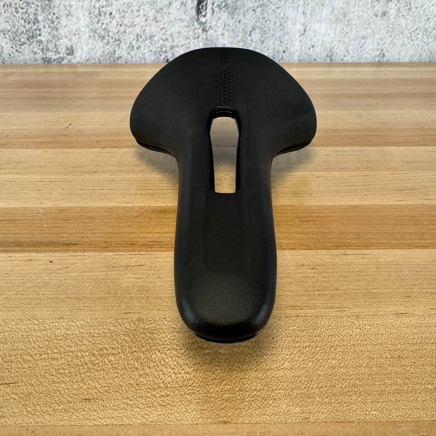 New Take Off! Fizik Vento Antares R5 140mm Saddle