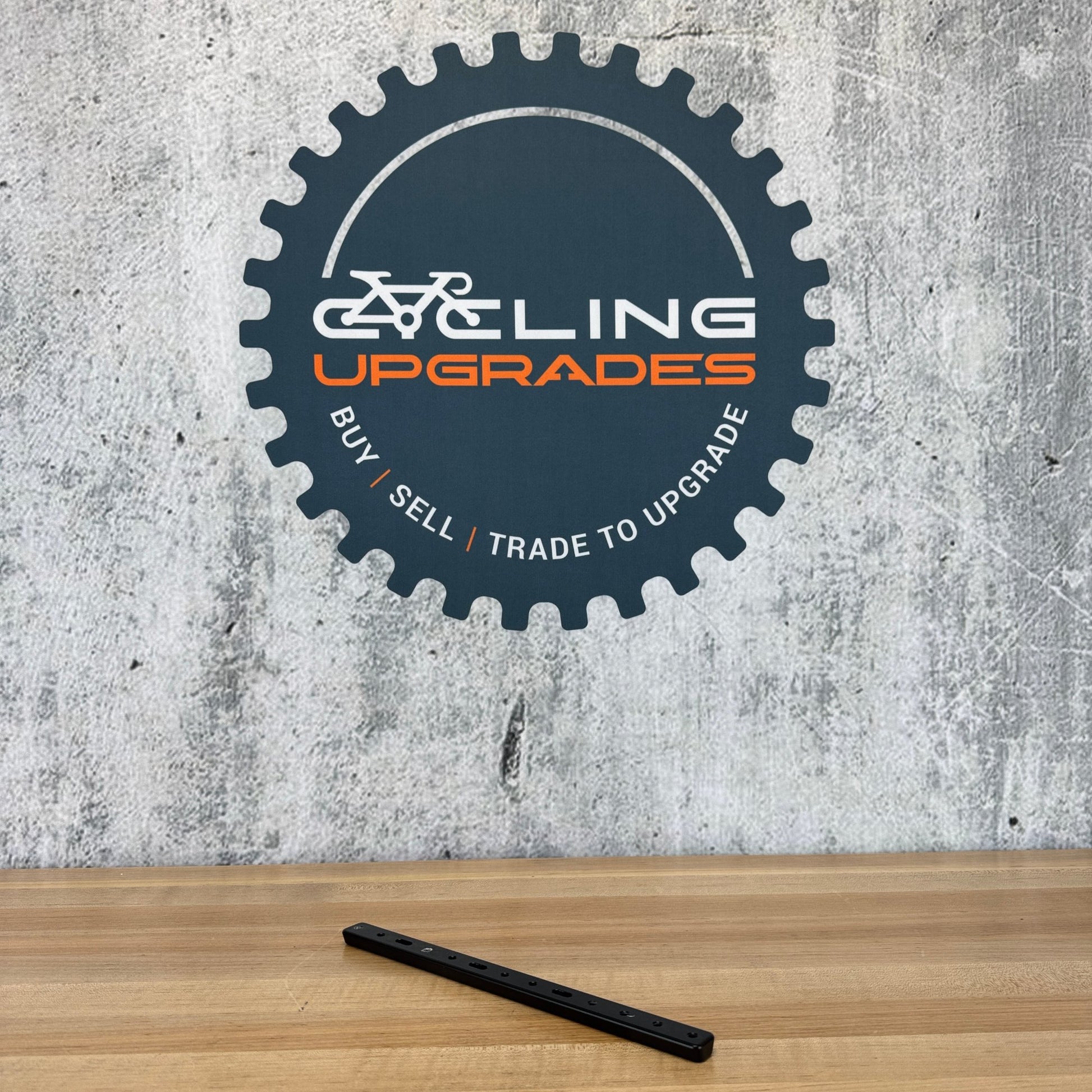 Low Mile! Tririg Multi-Bottle BTA Rail Alloy TT Cockpit
