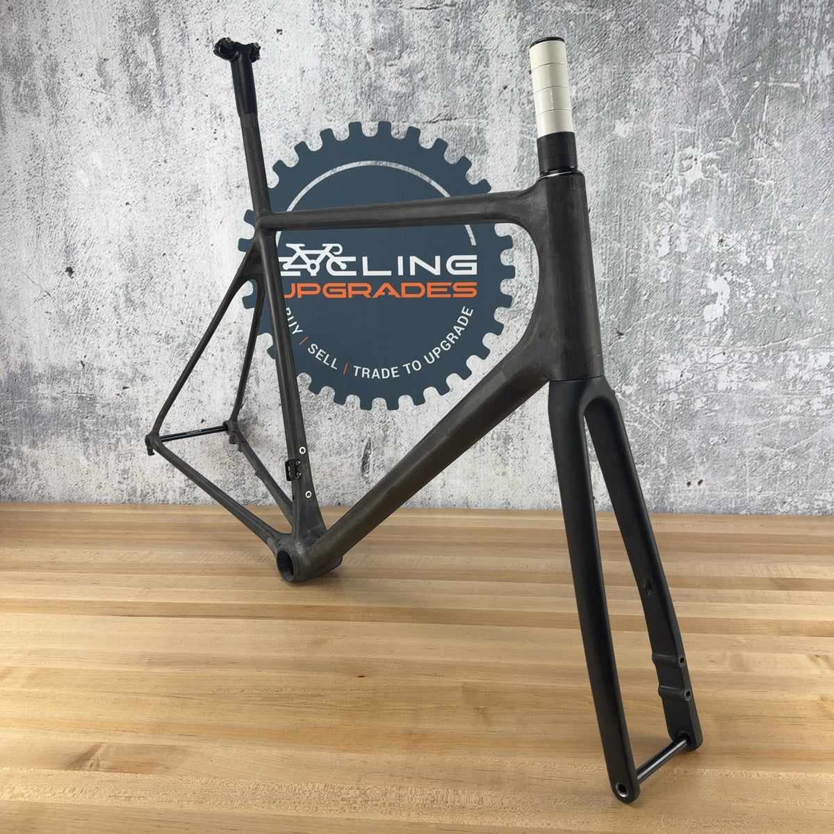 New! Open Cycles Min.D California Limited Edition Raw Carbon Frameset MSRP $7500 — photo 4 of 14
