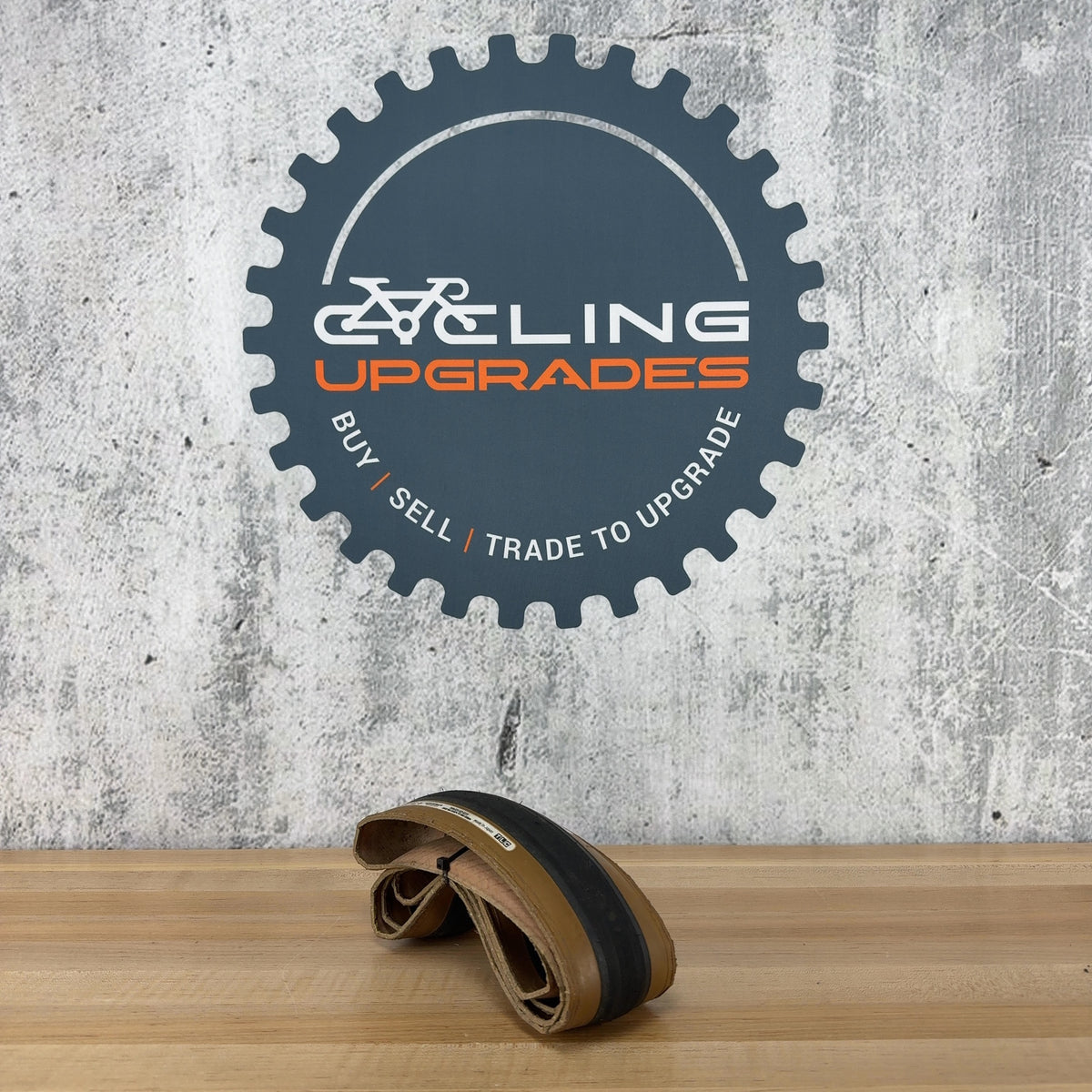 Light Use! Panaracer Gravelking Slick Plus 700c x 32mm Gravel Road Single Tire — photo 2 of 5
