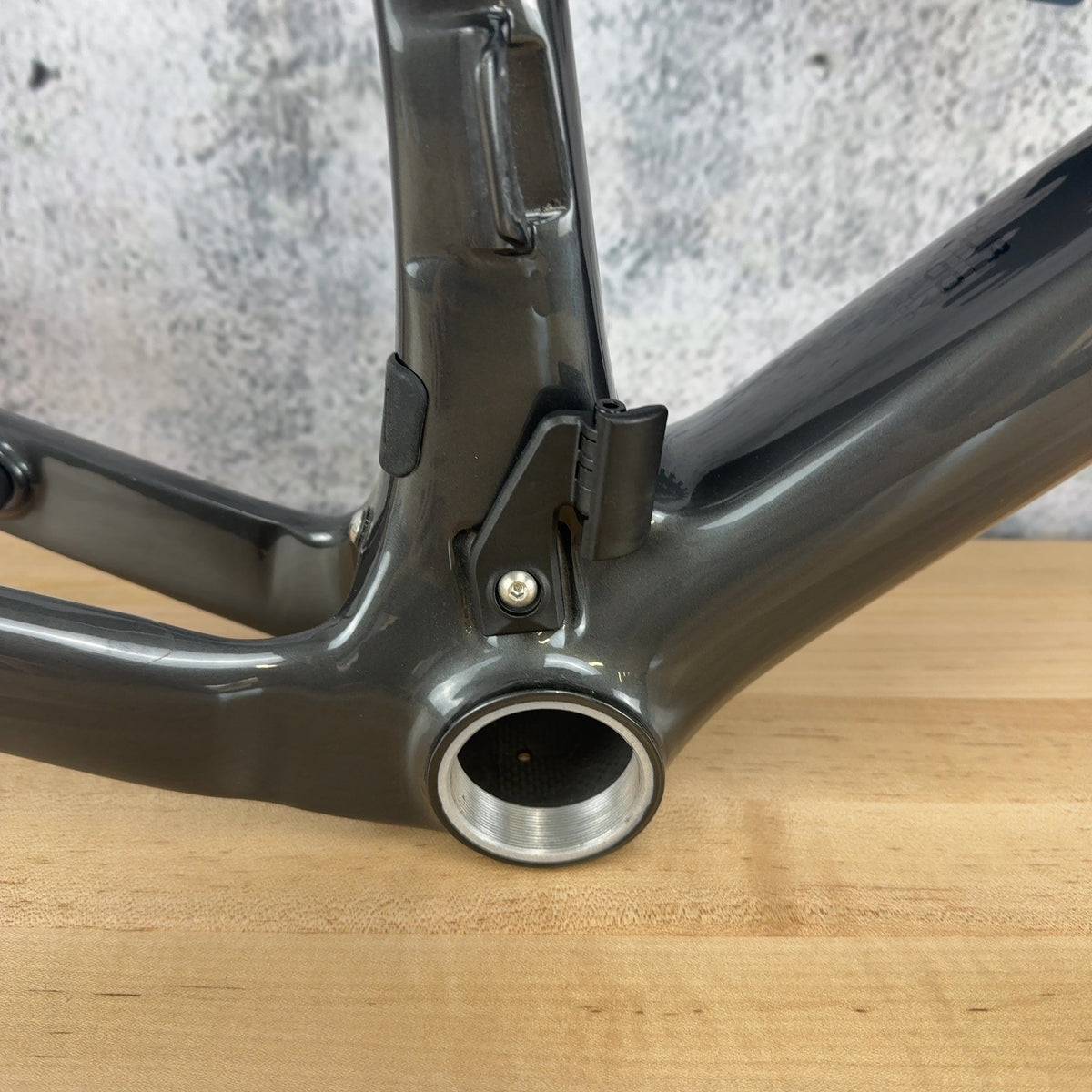 New! 2021 Trek Domane SLR Gen 3 56cm Lithium Grey/Trek Black Carbon Frameset
