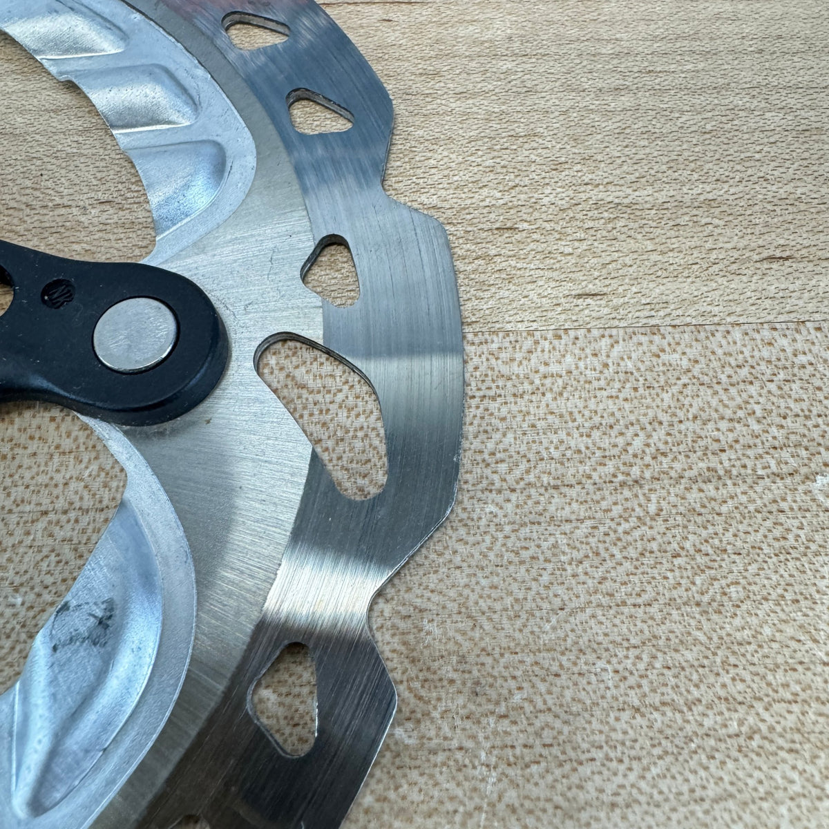 Shimano SM-RT99-A-SS 140mm Center-Lock Bike Disc Brake Rotor 97g