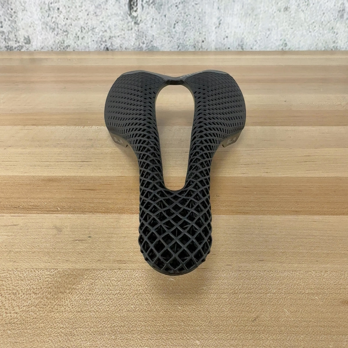 Mint! Selle Italia SLR 3D S3 130mm Black Carbon 7x9mm Rails Bike Saddle 140g — photo 4 of 7
